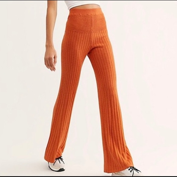 NWT FREE PEOPLE Keep it real flare pant - Picture 2 of 10